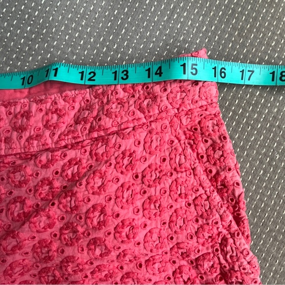 Tommy Bahama⎮Eugenia Cotton Shorts in Coral⎮6 - Picture 5 of 10